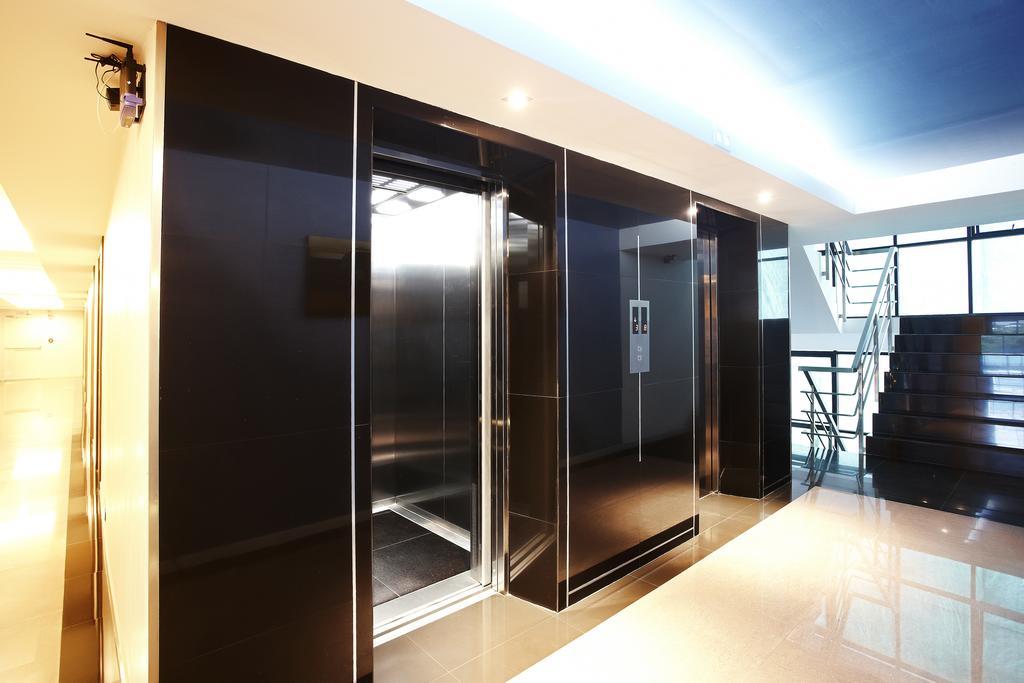 Diamond Residence Ratchada Bangkok Exterior photo