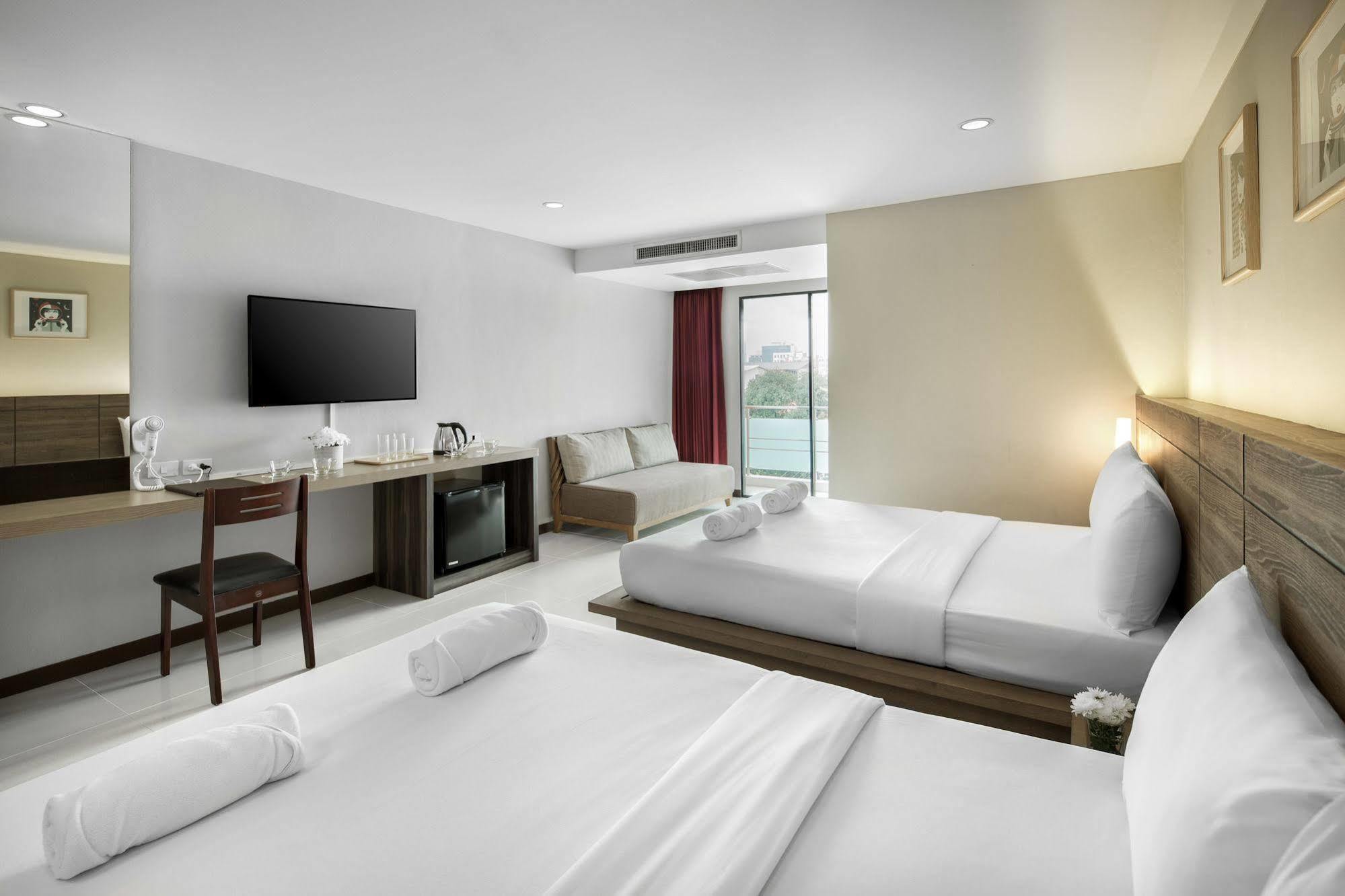 Diamond Residence Ratchada Bangkok Exterior photo