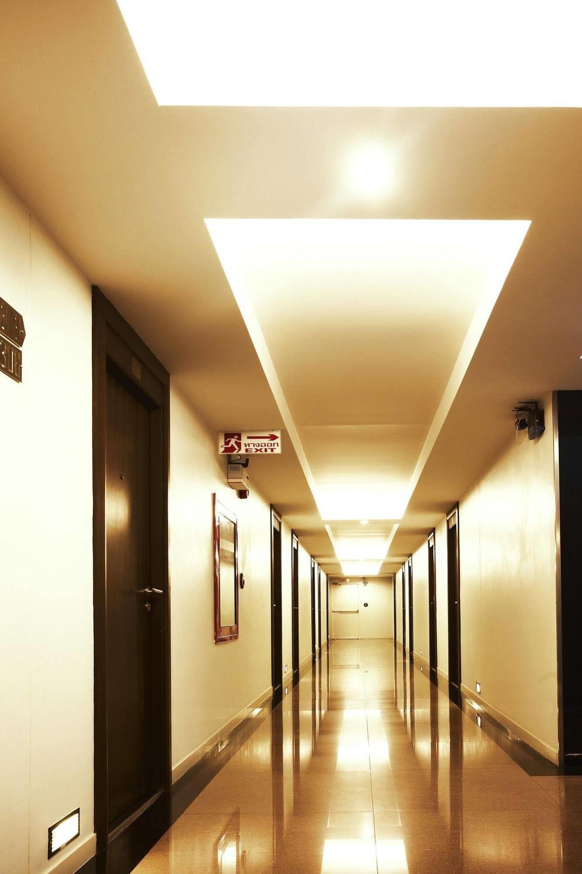 Diamond Residence Ratchada Bangkok Exterior photo